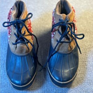 Khombu Women's Blue and Tan Winter Boots